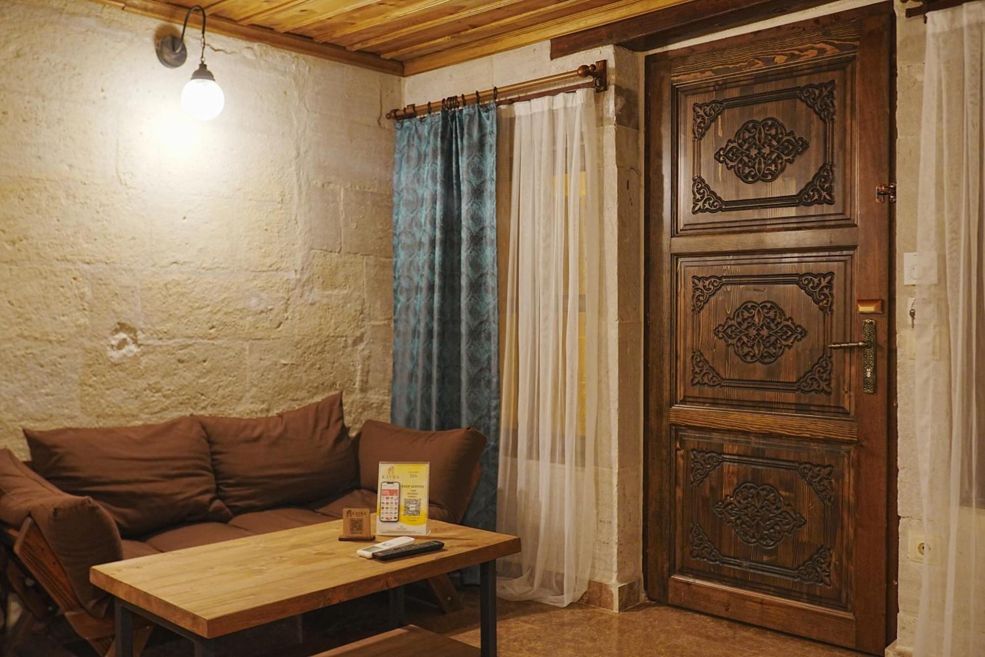 Kayra Cave Suites غوريمِيه المظهر الخارجي الصورة